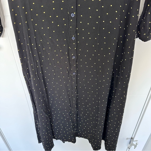 Soaked in Luxury Oda Dress - Picture 4 of 11